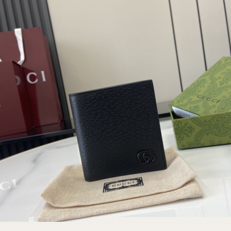 G*u*i wallets & purse